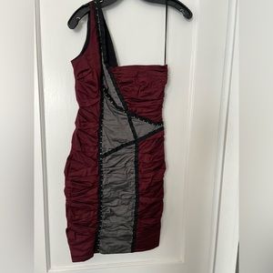 Nicole Miller cocktail dress, metallic, size 2 in burgundy and silver.